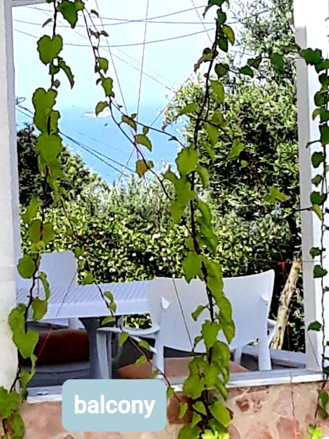 Denni'S Home Sarandë Buitenkant foto