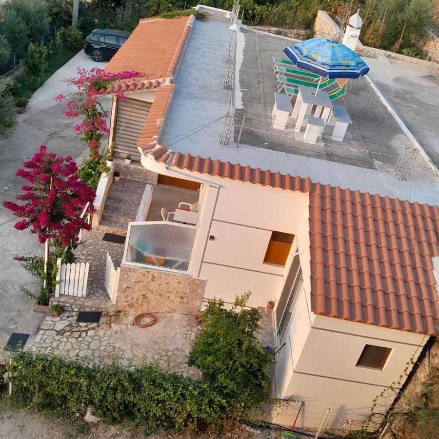 Denni'S Home Sarandë Buitenkant foto