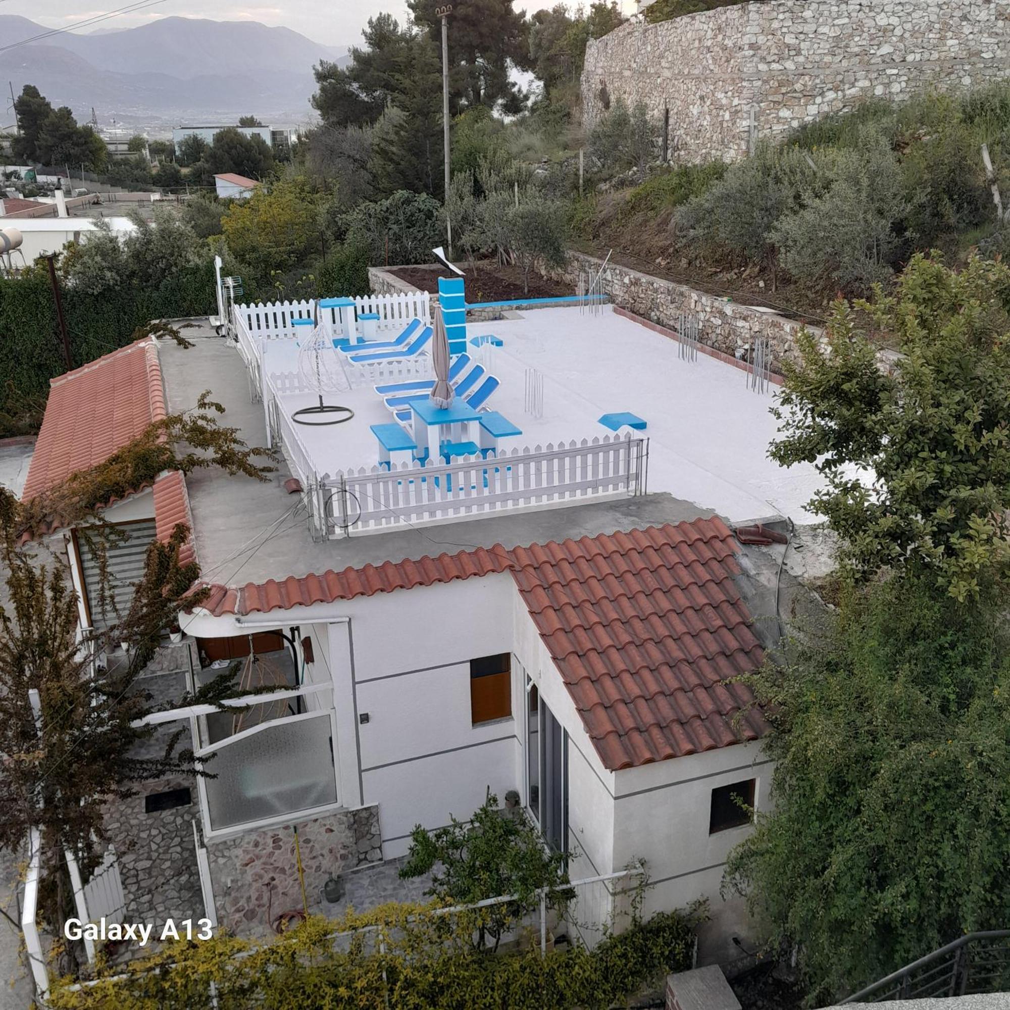 Denni'S Home Sarandë Buitenkant foto