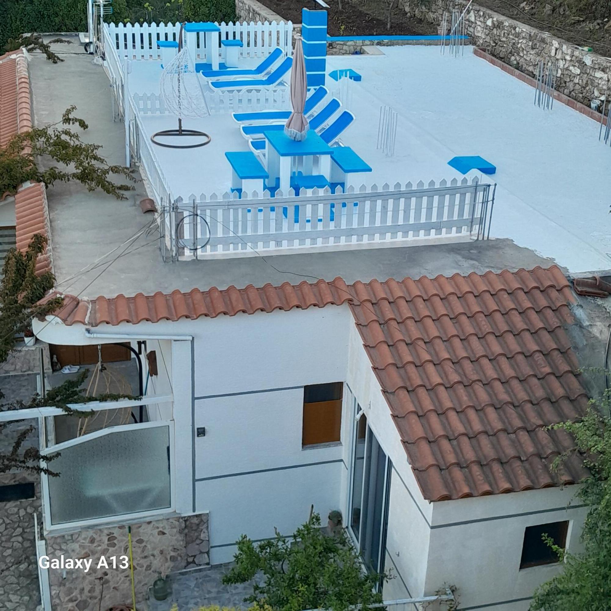 Denni'S Home Sarandë Buitenkant foto